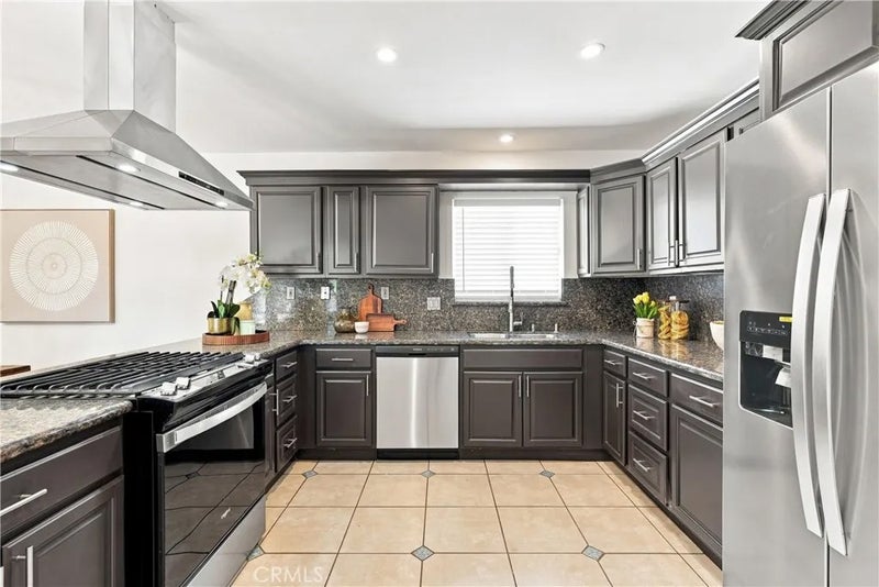 7635 Fallbrook