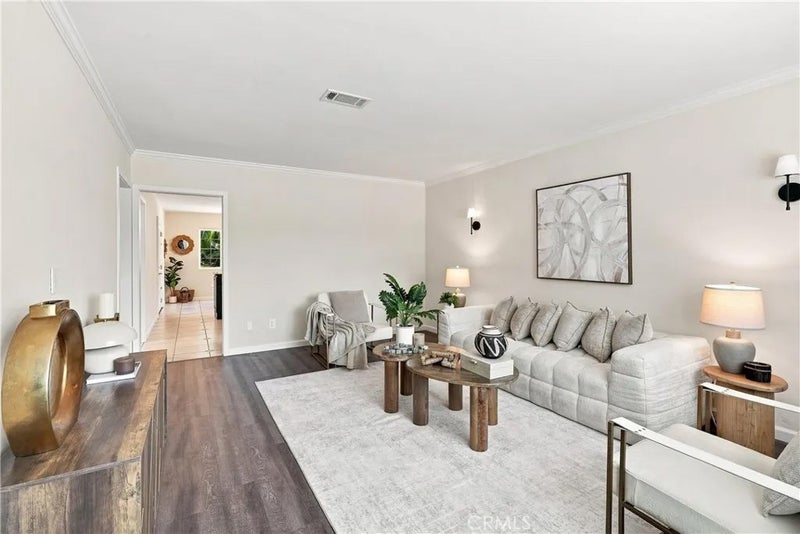 7635 Fallbrook