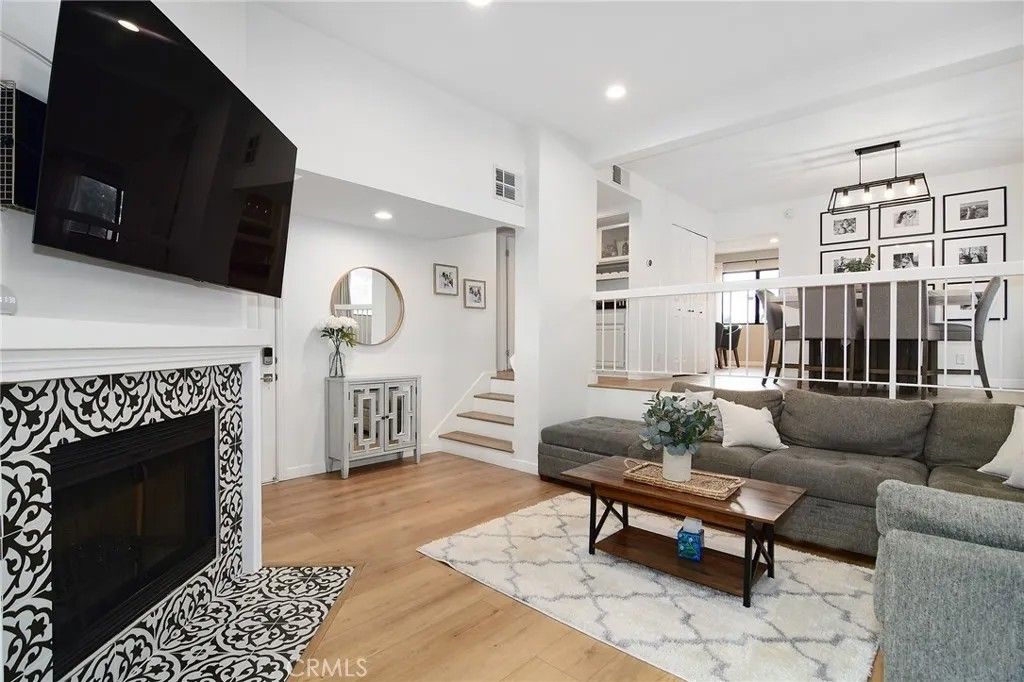 Photo of 18741 Hatteras Street #1, Tarzana, CA 91356 (MLS # SR25280835)