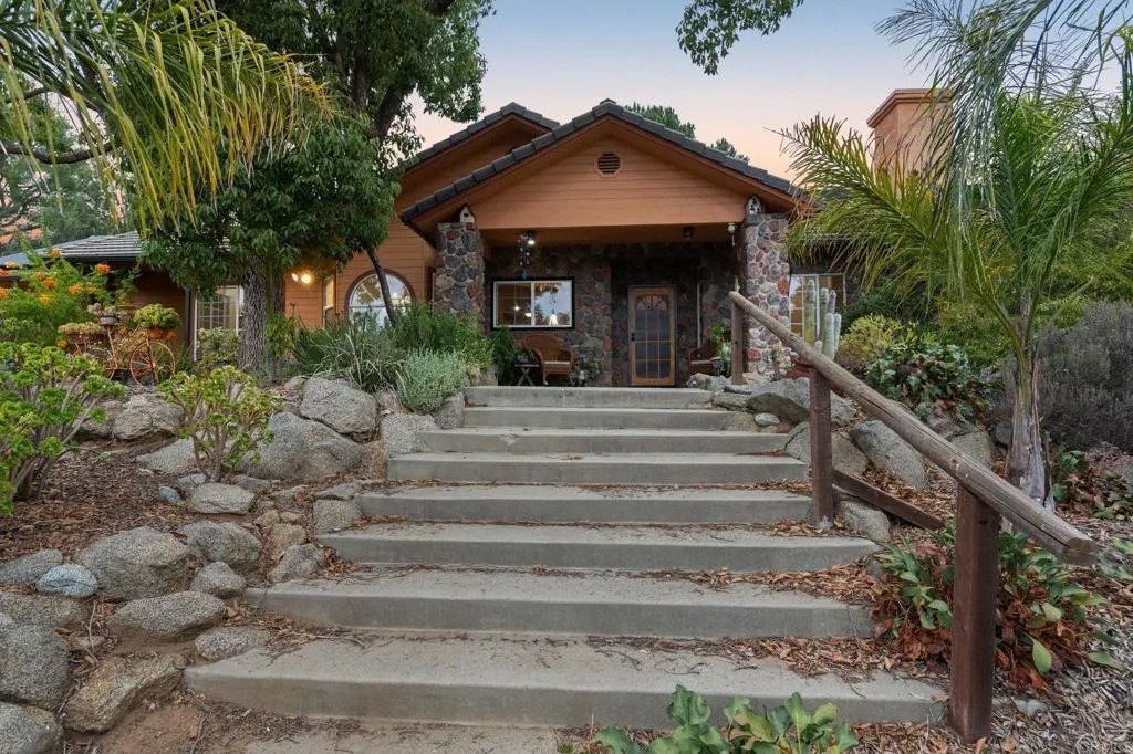 19079 Paradise Mountain Road