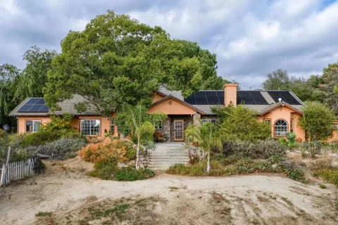19079 Paradise Mountain Road, Valley Center, CA 92082 - #: NDP2606609