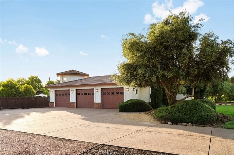 13940 Lindbergh Circle