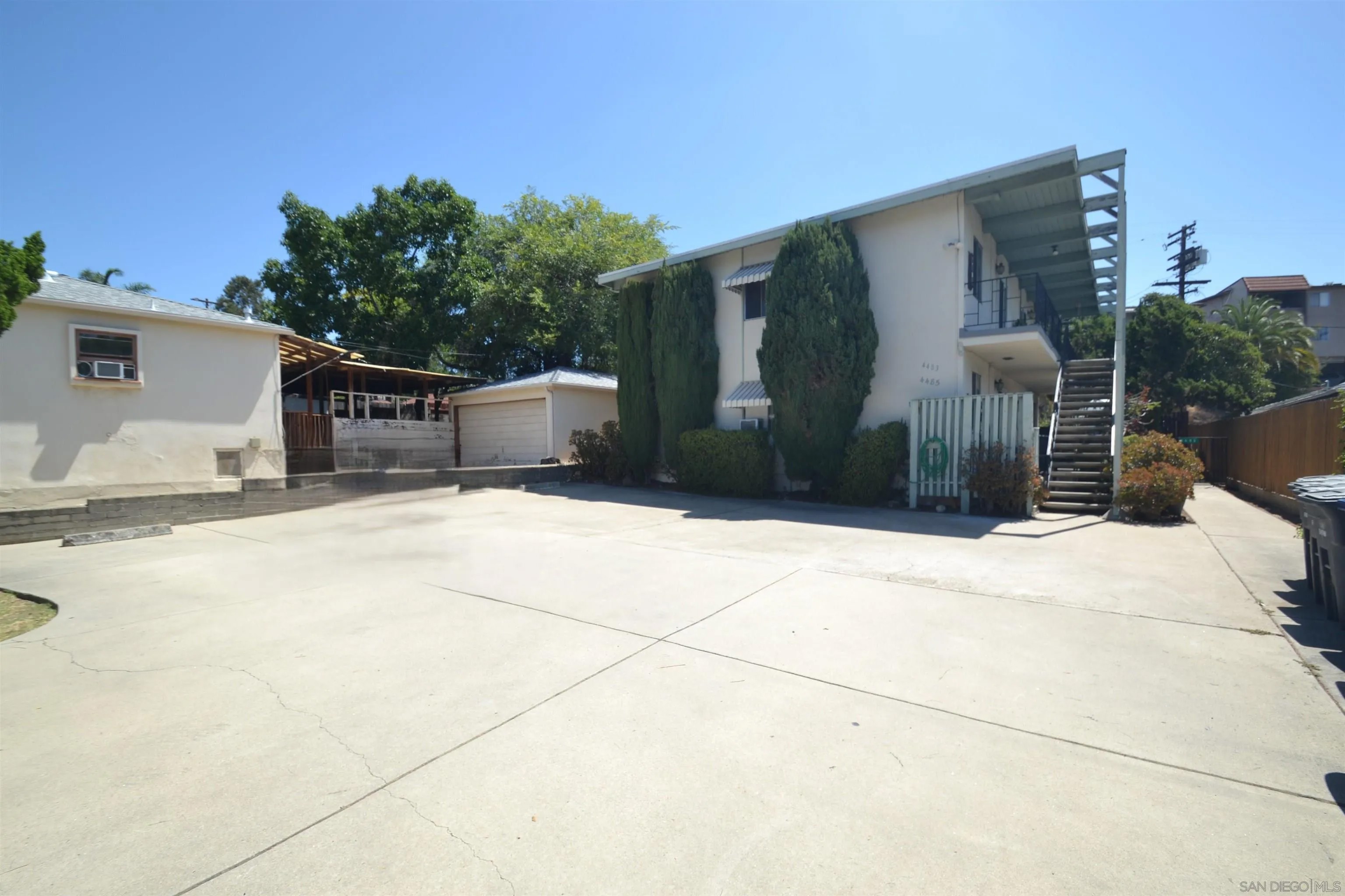 4483-85 Palm Avenue