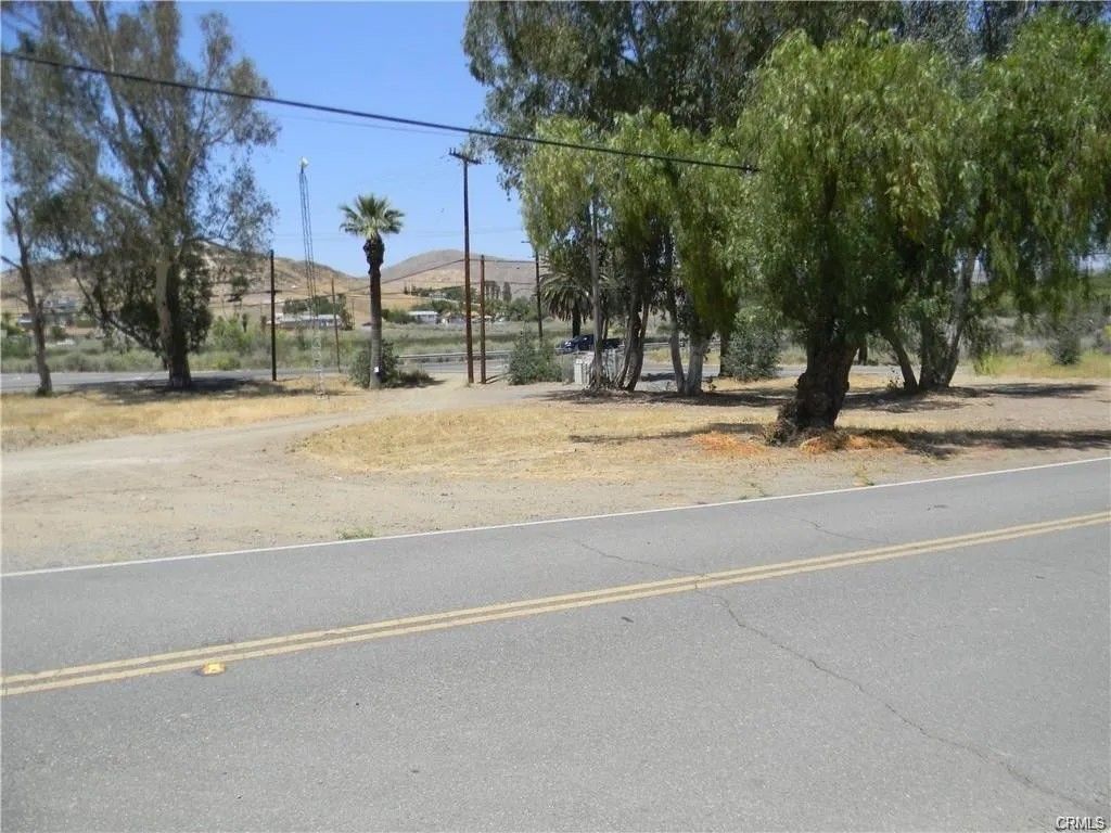 Photo of 0 Illinois Street, Lake Elsinore, CA 92530 (MLS # SW26009598)