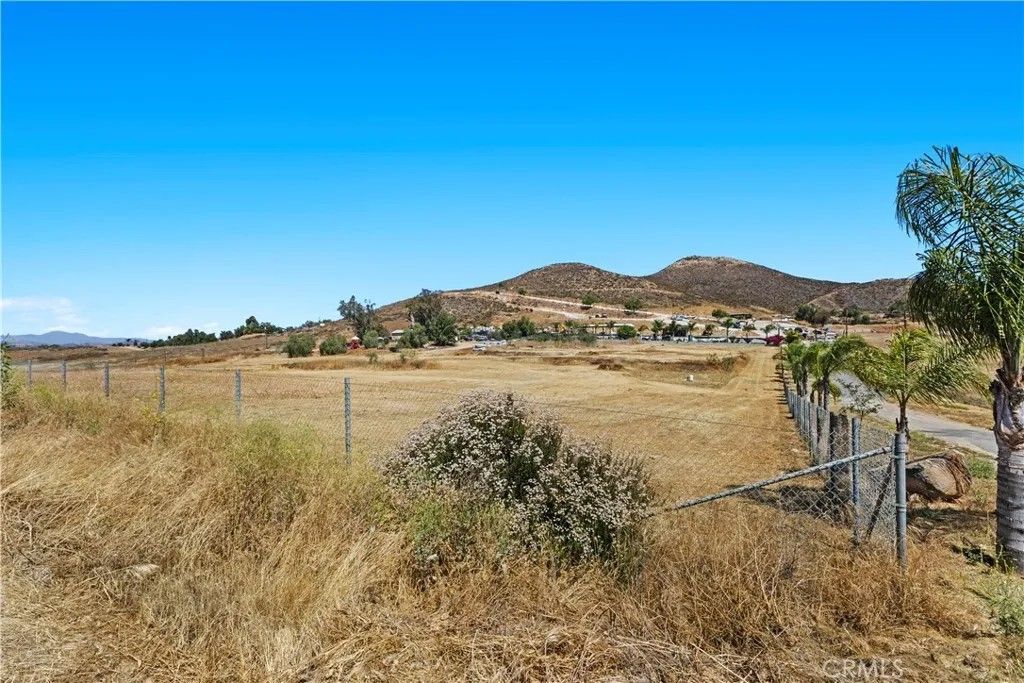 Photo of 31750 KELLER Road, Winchester, CA 92596 (MLS # SW26092688)
