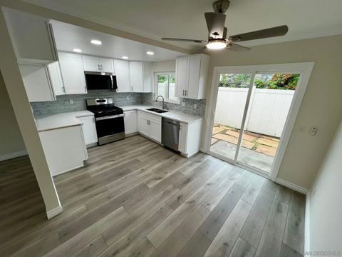 Photo of 655 E E Washington Ave #J, El Cajon, CA 92020 (MLS # 2600047)