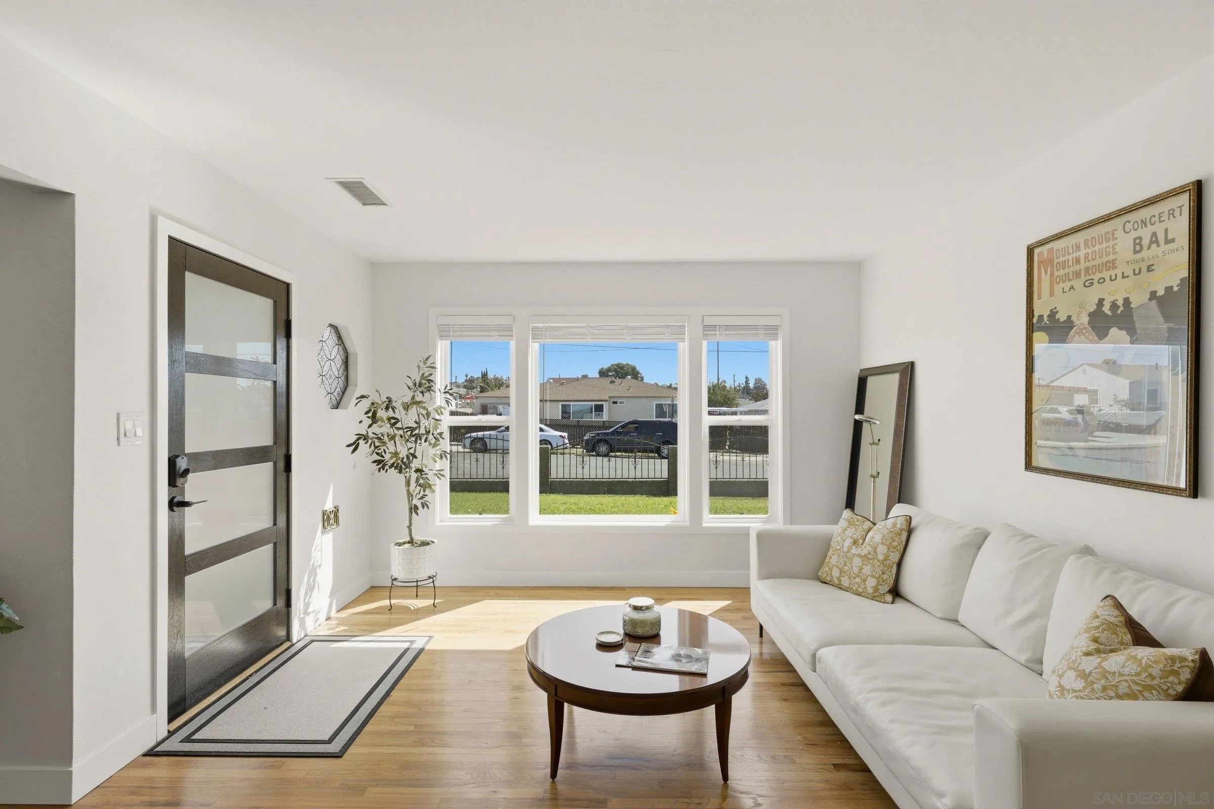 34 N Clairmont
