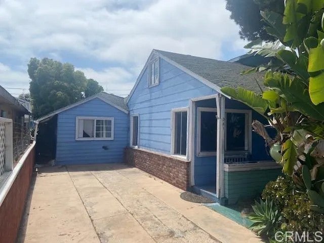 Photo of 341 Brooks Street, Oceanside, CA 92054 (MLS # PTP2608085)