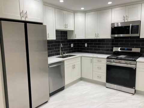 4566 Cove Drive B Carlsbad CA 92008