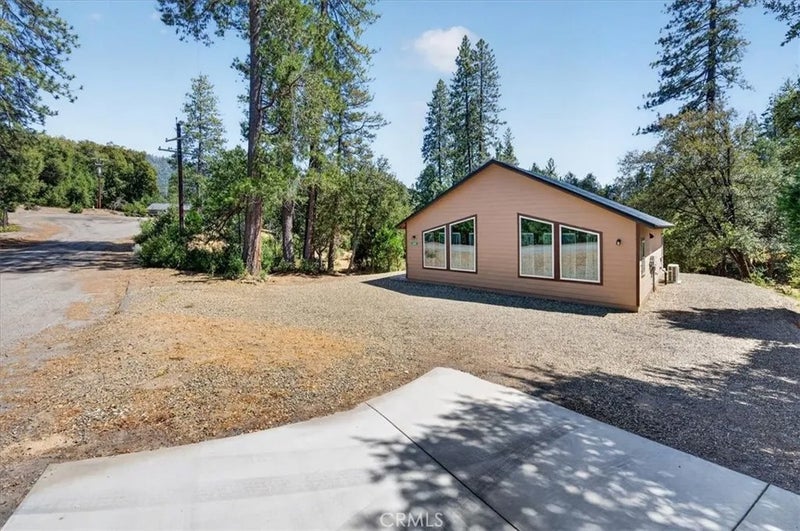 5594 Red Ibis Court