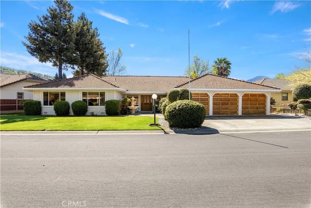 Photo of 8581 Paradise Valley Boulevard, Lucerne, CA 95458 (MLS # LC26061669)