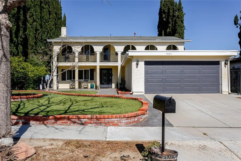 19707 Green Mountain Drive