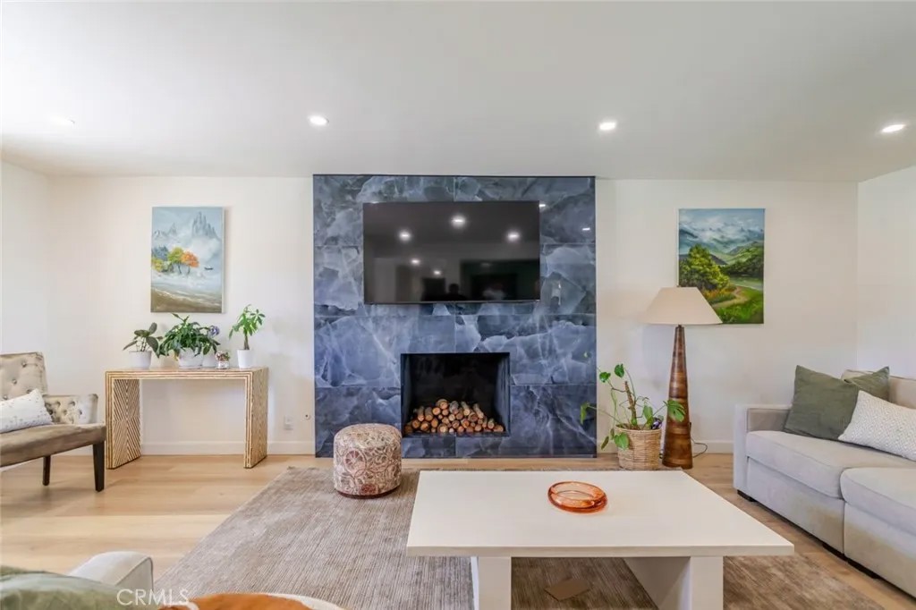 19707 Green Mountain Drive