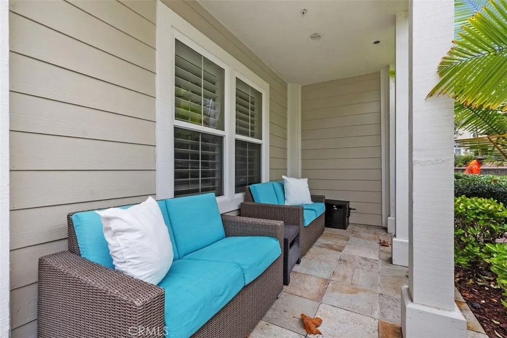 Photo of 10 Azara Ln, Ladera Ranch, CA 92694 (MLS # LG25280975)