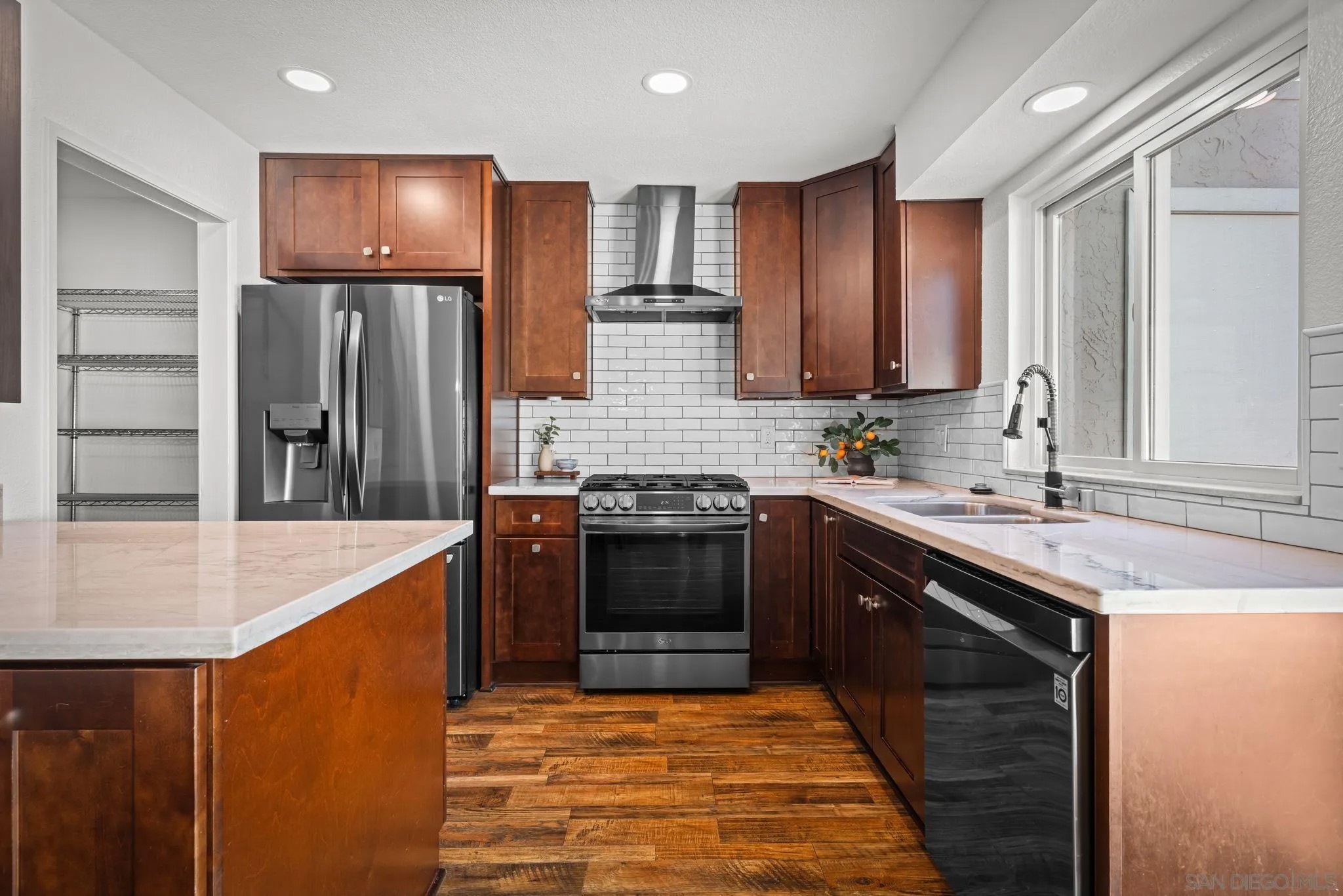 9404 Carlton Oaks Dr D