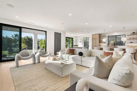 2113-2115 Frankfort St San Diego CA 92110