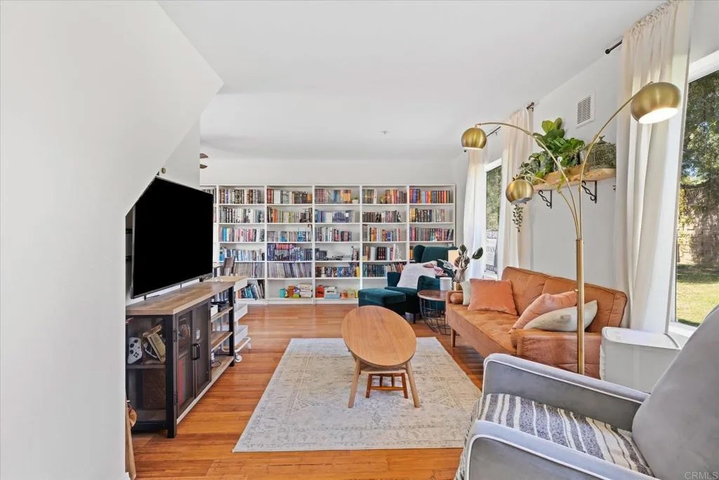 8166 Lemon Grove Way B