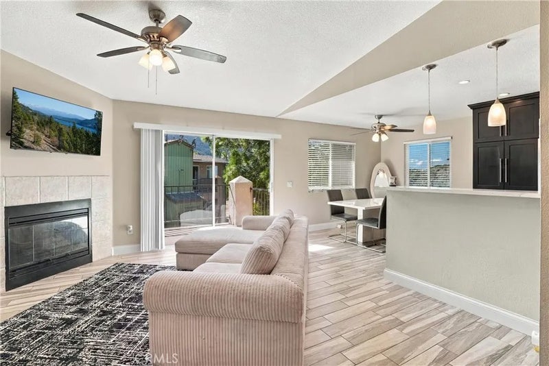 2616 Avenida del Vista B204