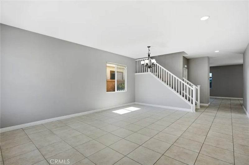 327 Alamo Way