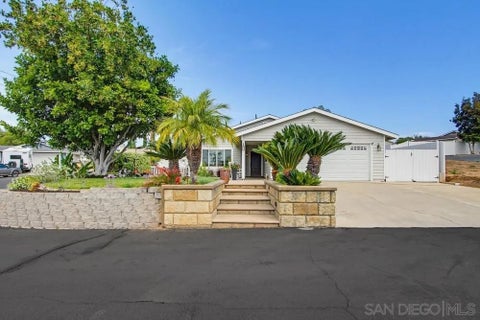 Photo of 13236 Ryans Way, Lakeside, CA 92040 (MLS # 260009874)