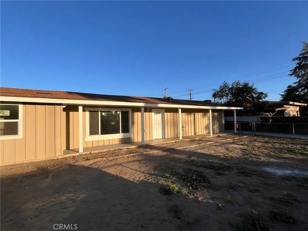 Photo of 675 S Santa Fe Avenue, San Jacinto, CA 92583 (MLS # IV26027452)