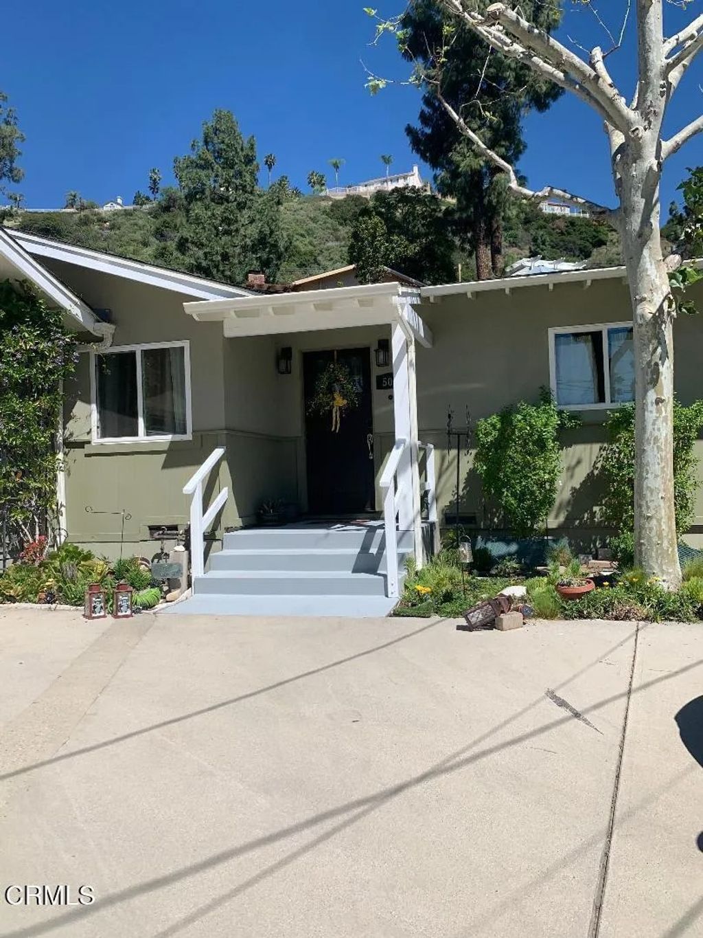 Photo of 5015 Verwood Avenue, Glendale, CA 91214 (MLS # P1-26528)