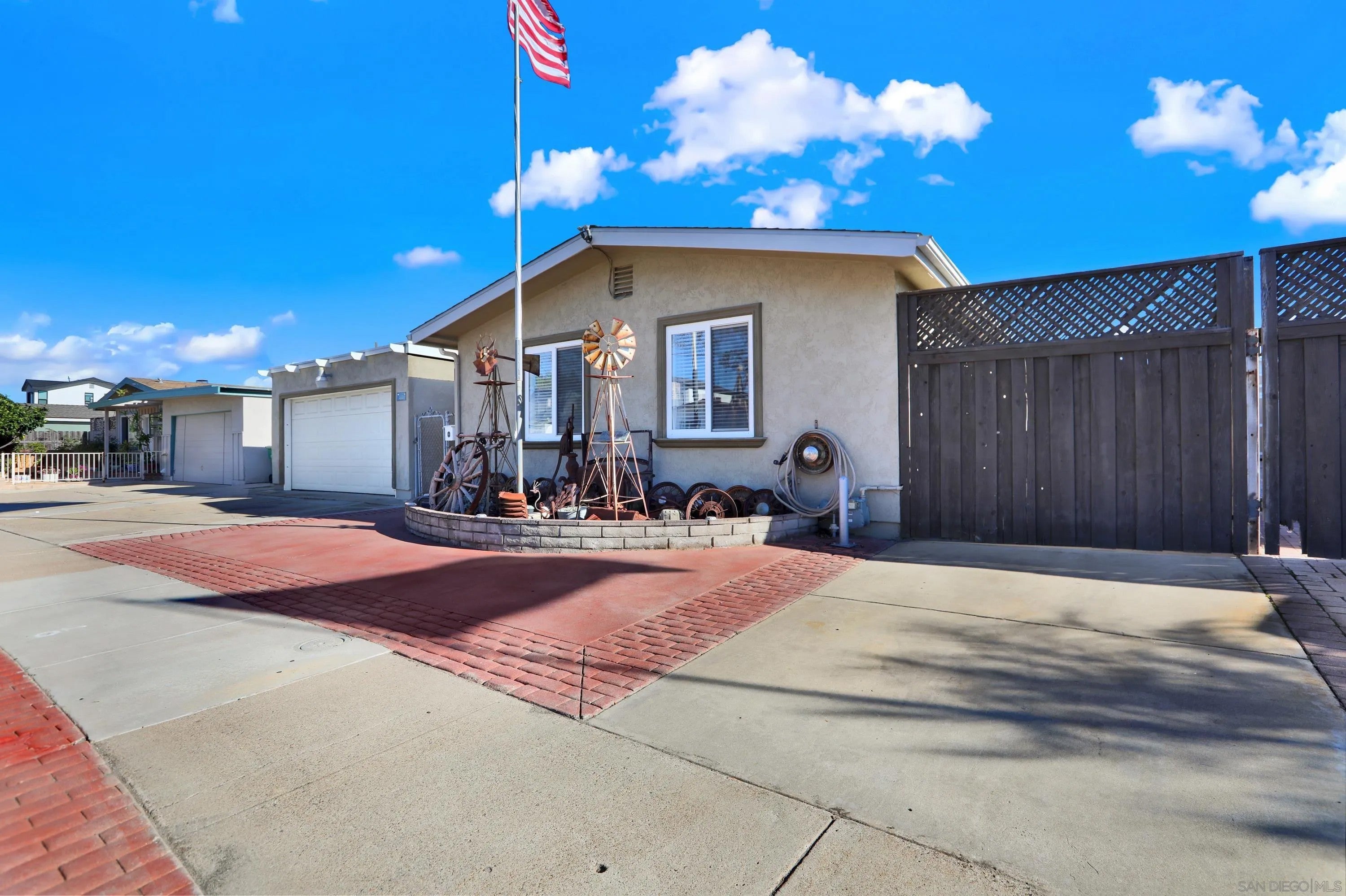 4643 Firestone St.
