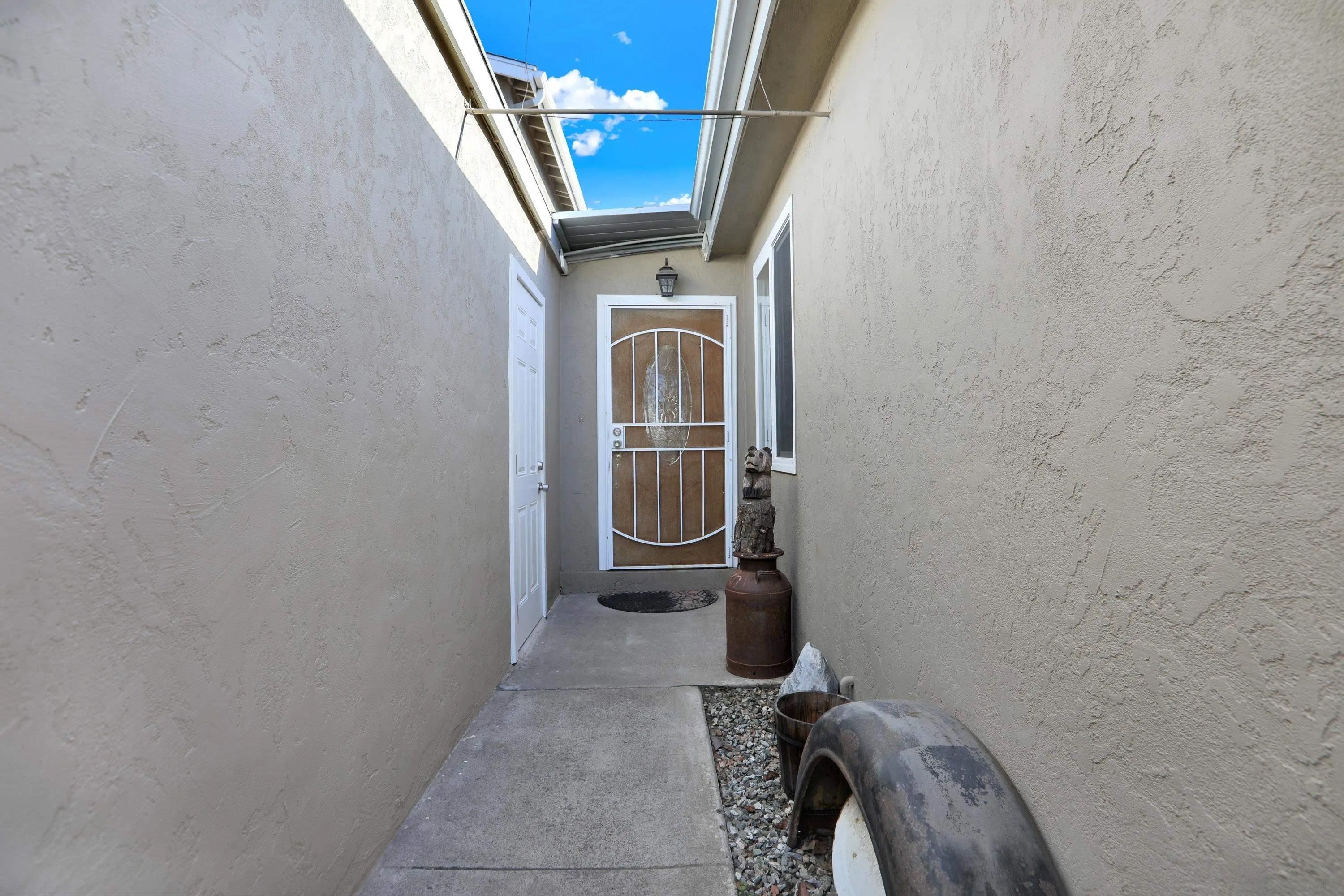 4643 Firestone St.