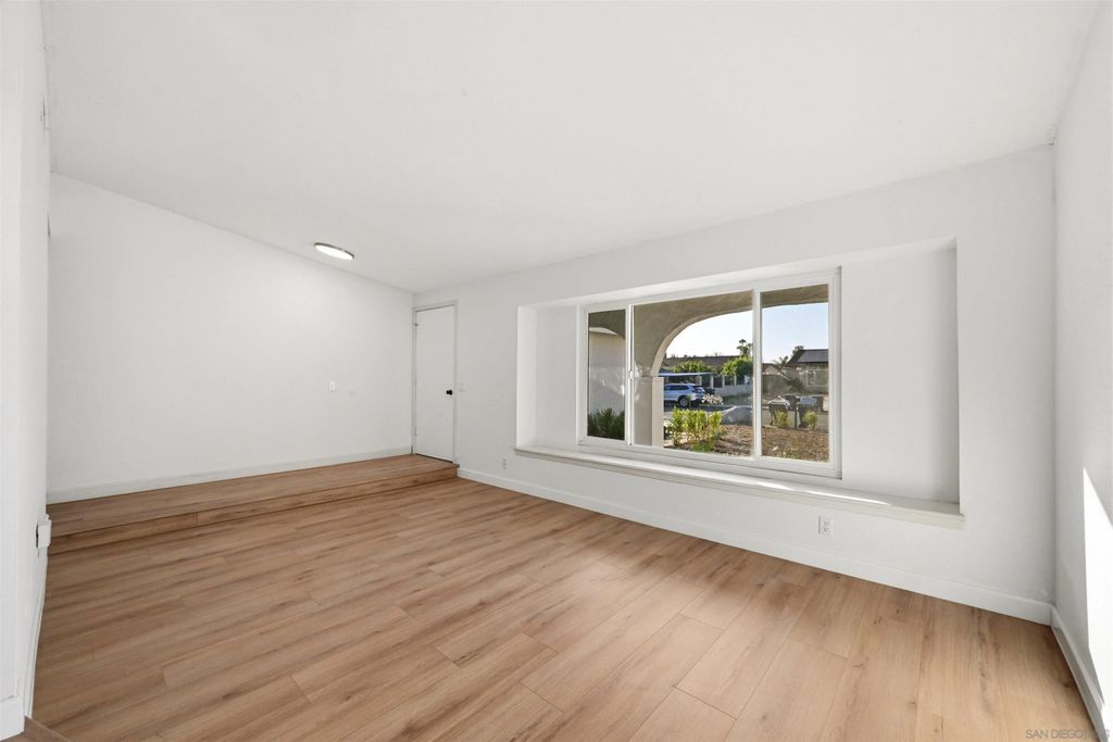 Photo of 2041 Weathervane AVE, Escondido, CA 92027 (MLS # 260013681)