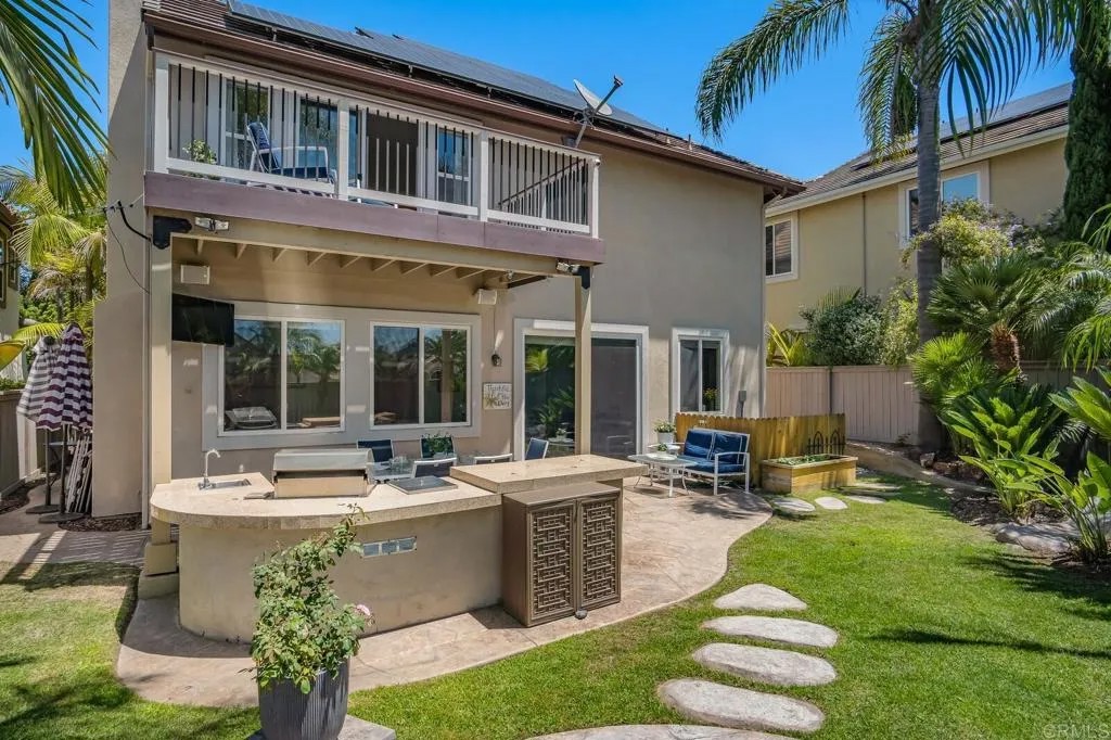 1157 Alexandra Lane