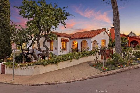 Photo of 3944 wawona St, Los Angeles, CA 90065 (MLS # DW26051139)