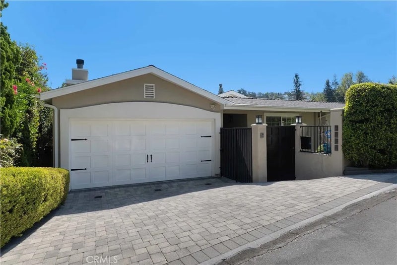 4028 Woodman Canyon