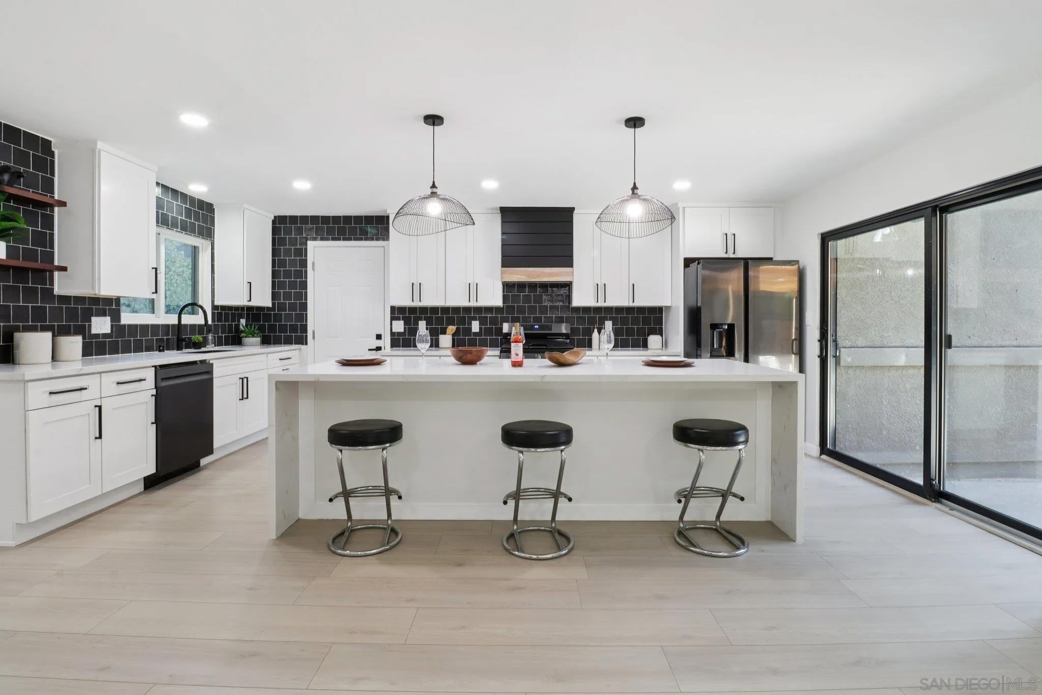 6288 Broadmoor Dr