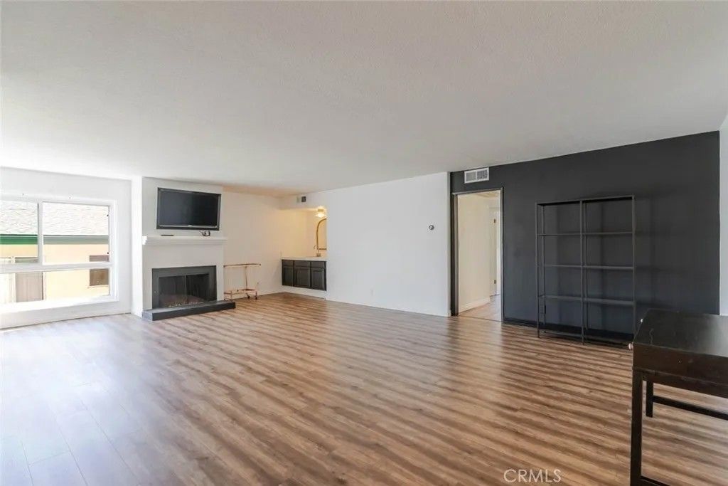 Photo of 13543 Moorpark Street #7, Sherman Oaks, CA 91423 (MLS # GD26062361)