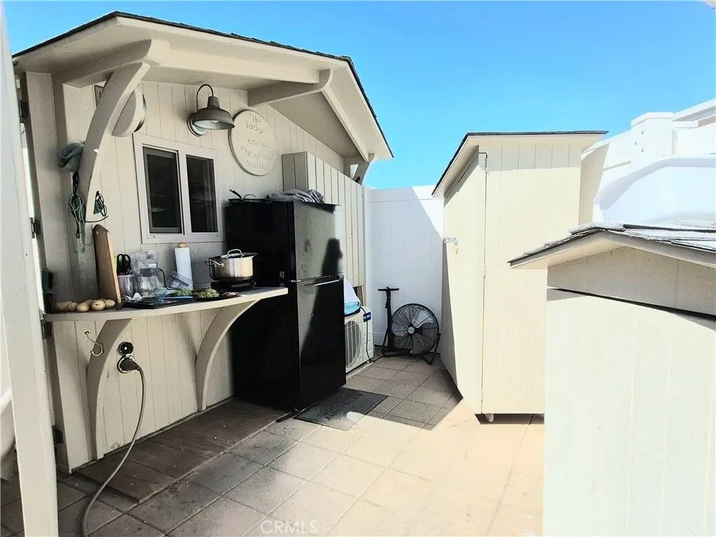 Photo of 1295 S Cawston Ave, Hemet, CA 92545 (MLS # SW26065933)