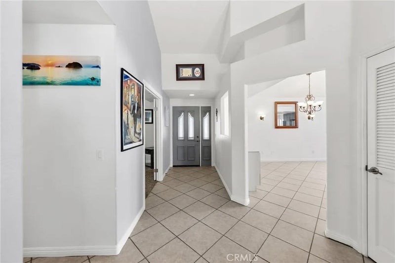 41646 Avenida De La Reina