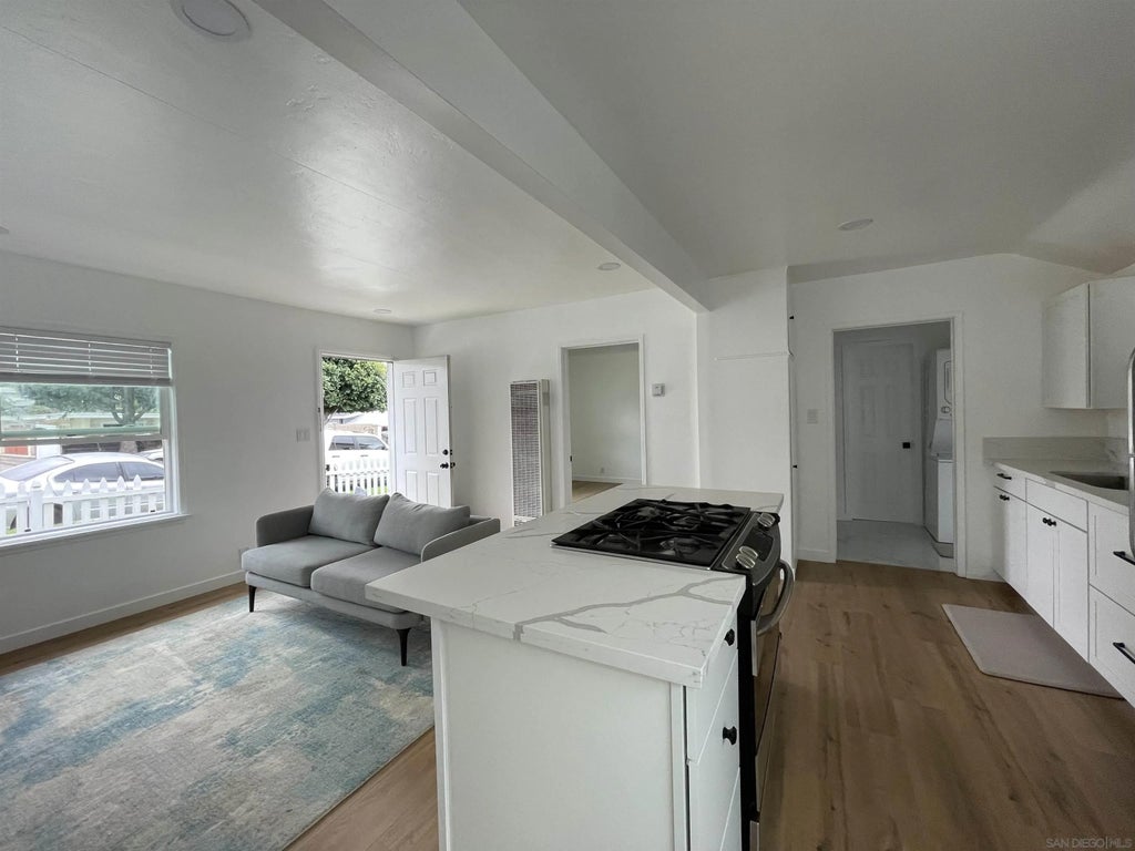 Photo of 218-220 E Connecticut Ave, Vista, CA 92084 (MLS # 260013460)