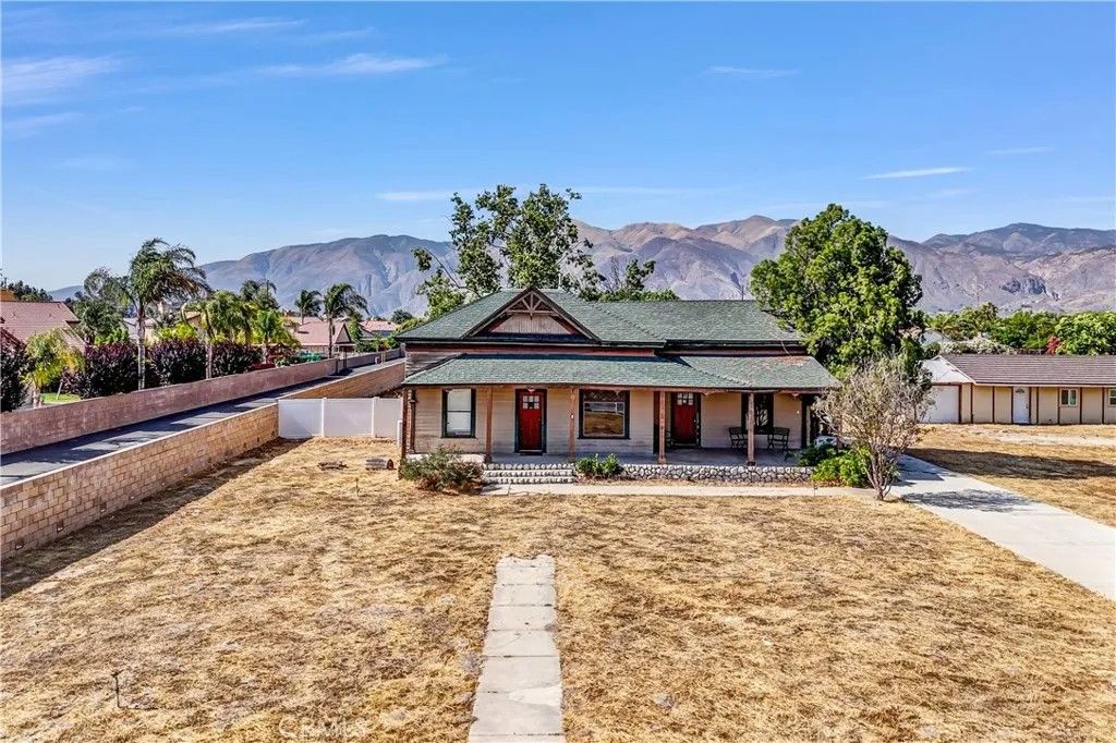 Photo of 1131 E Evans Street, San Jacinto, CA 92583 (MLS # OC25155514)