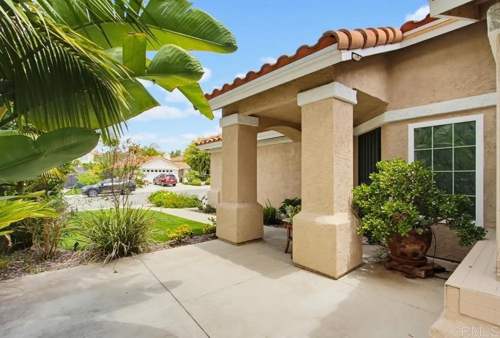 3735 Via Del Rancho