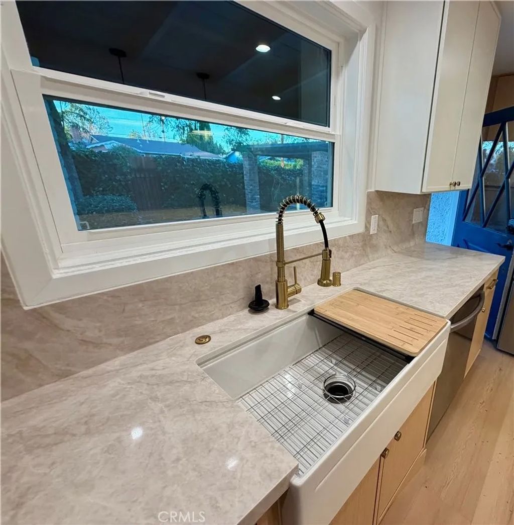 Photo of 8666 Keokuk, Winnetka, CA 91306 (MLS # SR26004620)