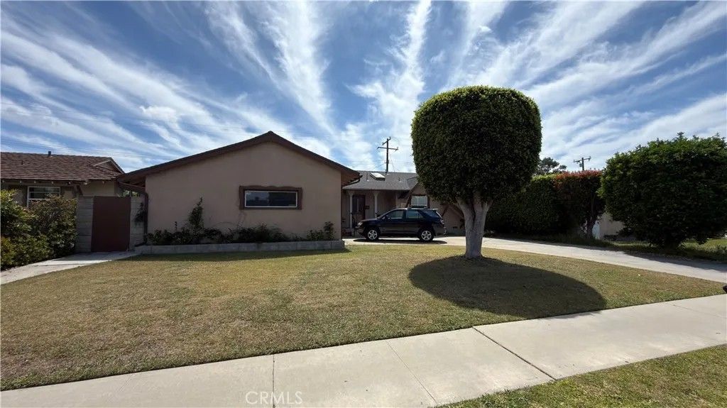 Photo of 9132 Vons Dr, Garden Grove, CA 92841 (MLS # DW26081726)