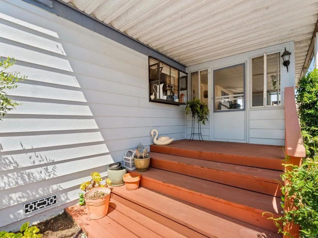 Photo of 4650 Dulin Road #SPC 120, Fallbrook, CA 92028 (MLS # NDP2607389)