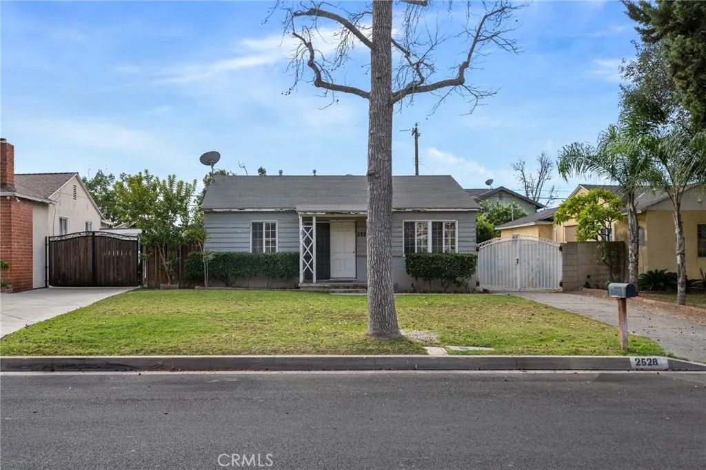 Photo of 2528 Maynard Dr, Duarte, CA 91010 (MLS # PV26027443)