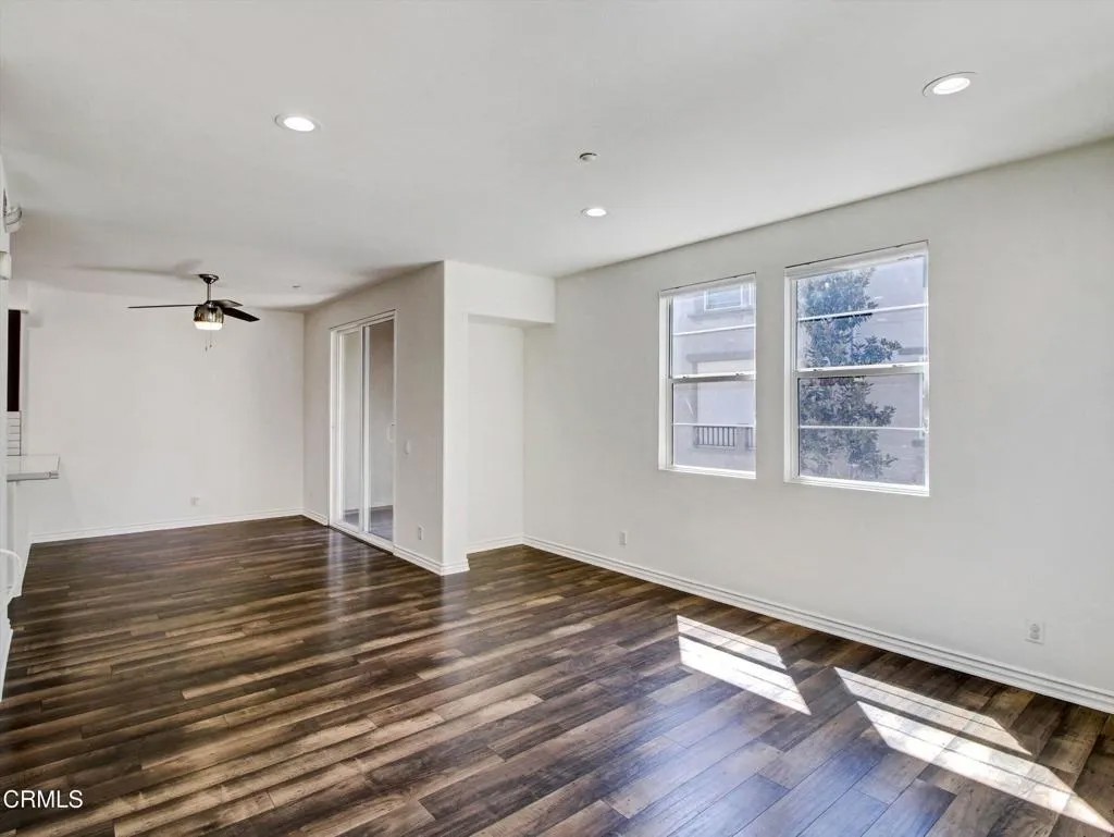 945 Acacia Lane