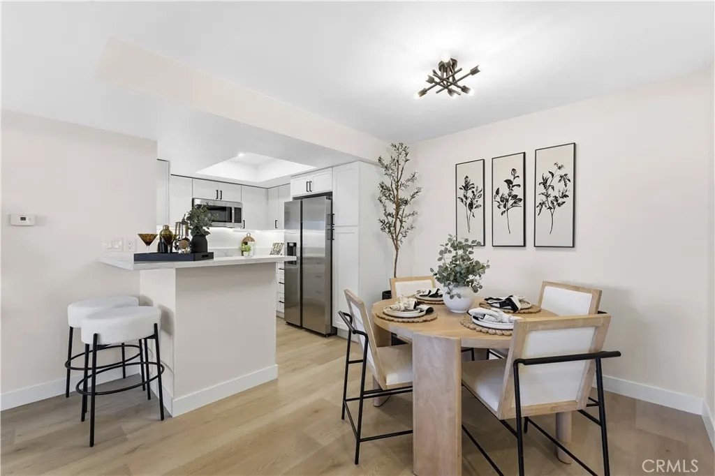 278 N Wilshire B31