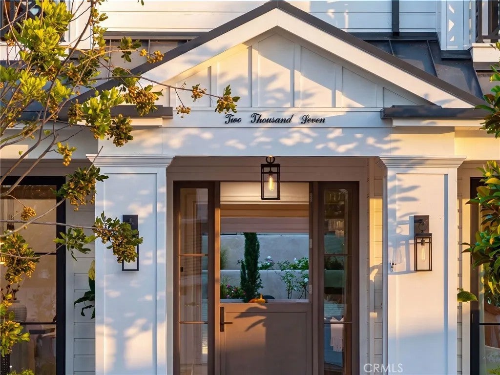 2007 Port Provence Pl