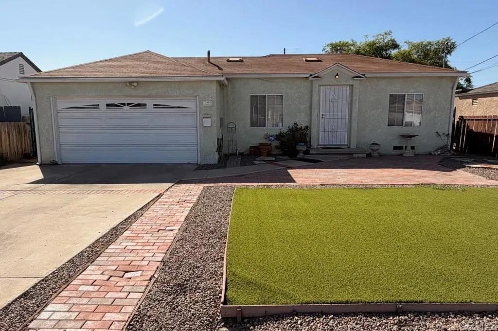 Photo of 122 Elder Avenue, Chula Vista, CA 91910 (MLS # NDP2609622)