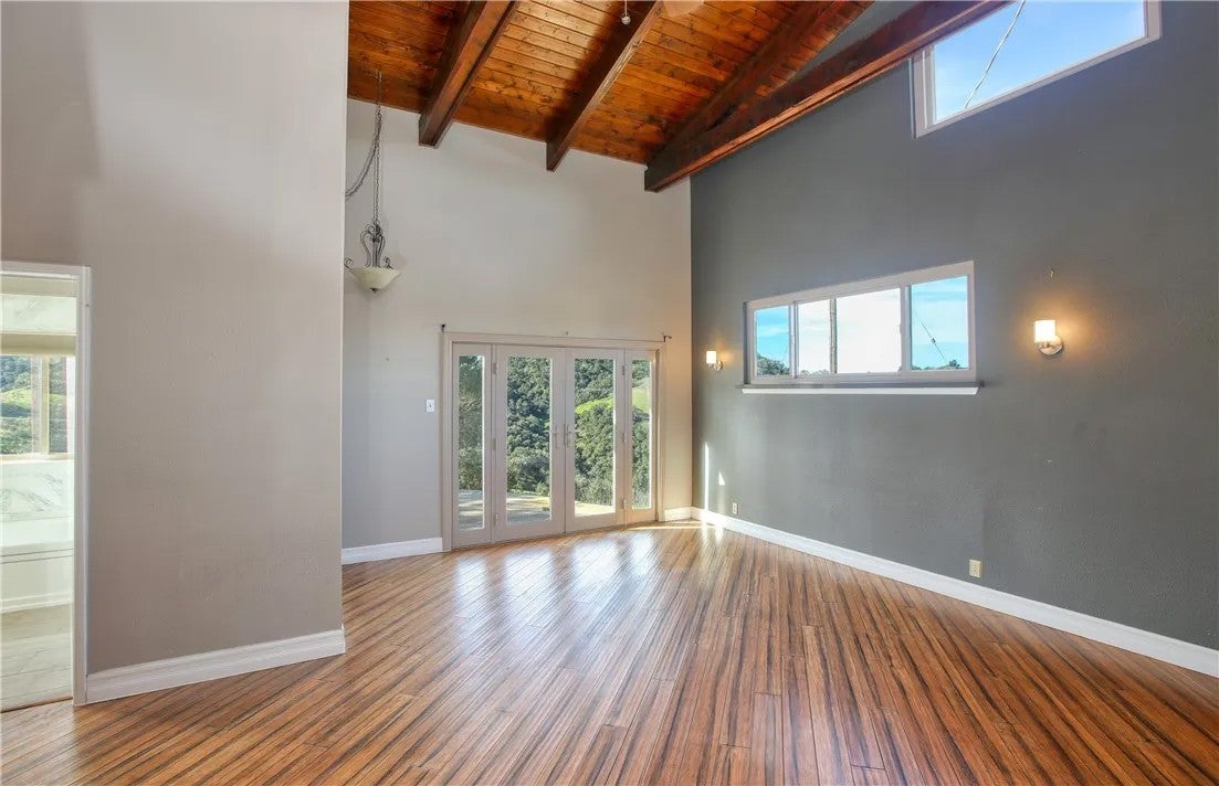 7840 Cougar Ridge