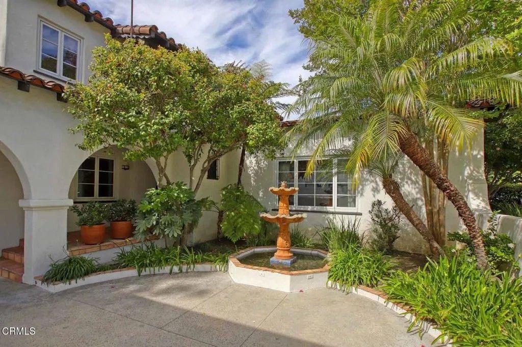 Photo of 1646 San Gabriel Avenue, Glendale, CA 91208 (MLS # P1-26896)