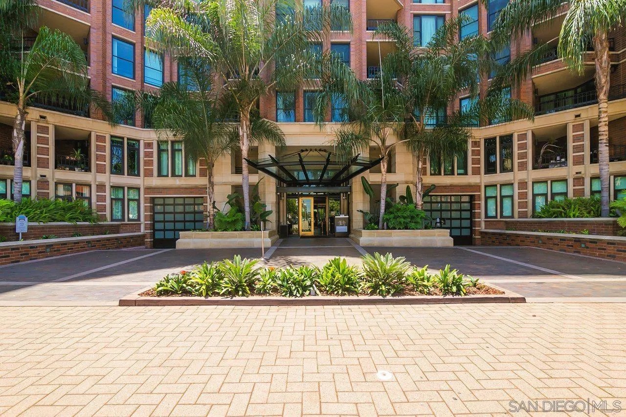 500 W Harbor Dr 508